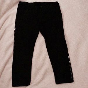Black capris legging